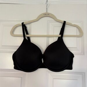 Victoria’s Secret Wear Everywhere Push Up Bra 38C